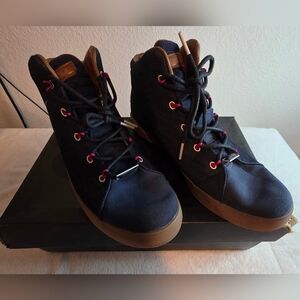 Nike White and Black Shoe Size Tag Photo